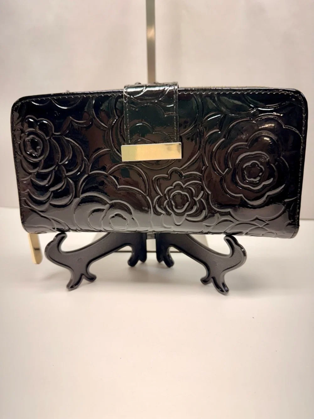 Black Patent Floral-Embossed Women’s Clutch -NWOT